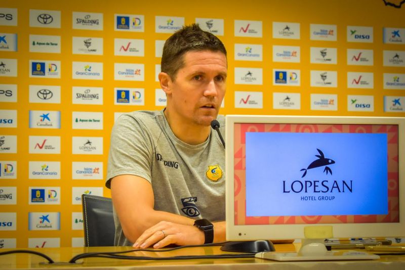 Lakovic admite su enfado y reclama a los suyos ser humildes y defender más duro