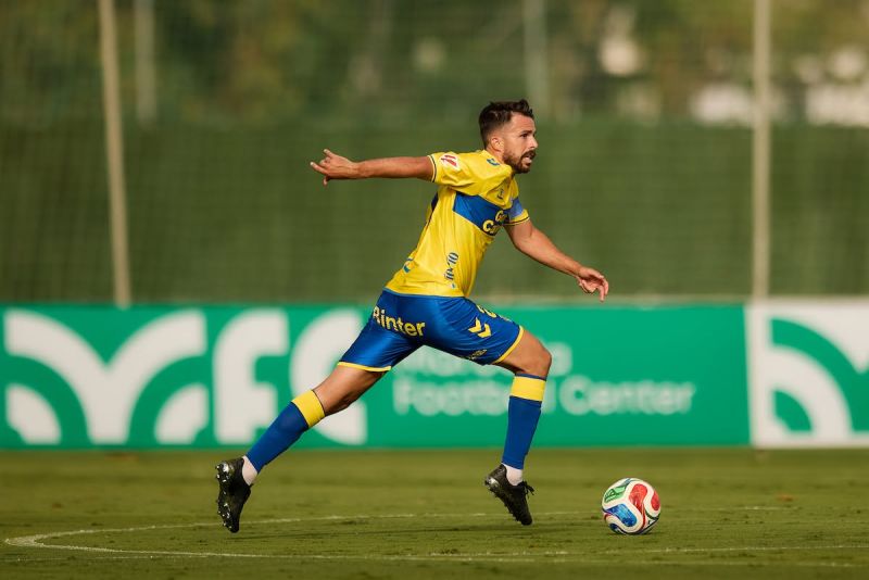 0-1: A la UD le faltó piernas y precisión en el remate en su primer amistoso