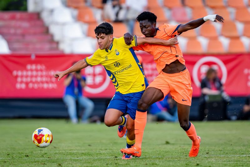0-2: Las Palmas cae con la cabeza alta ante un Barça letal en el remate