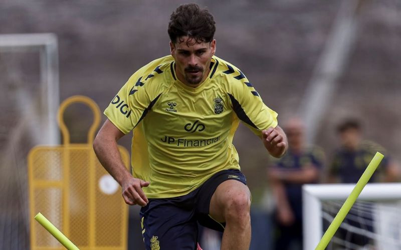 Sergio Ruiz, el único amarillo actual que ha marcado con la UD en Montilivi