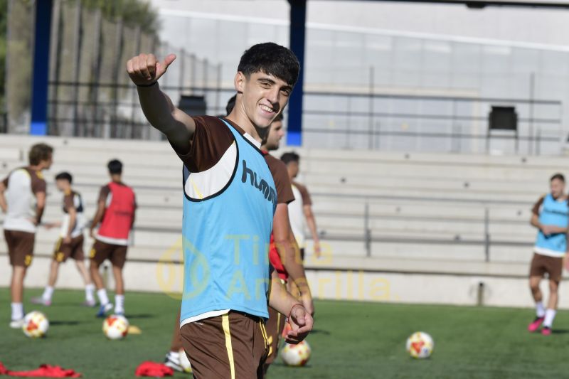 Fotos: El filial agota en Alcalá uno de sus últimos 5 partidos