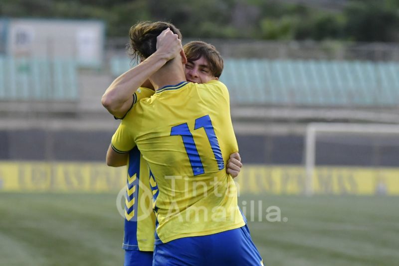 2-2: Meritorio empate de Las Palmas C, que equilibra un 0-2 en contra