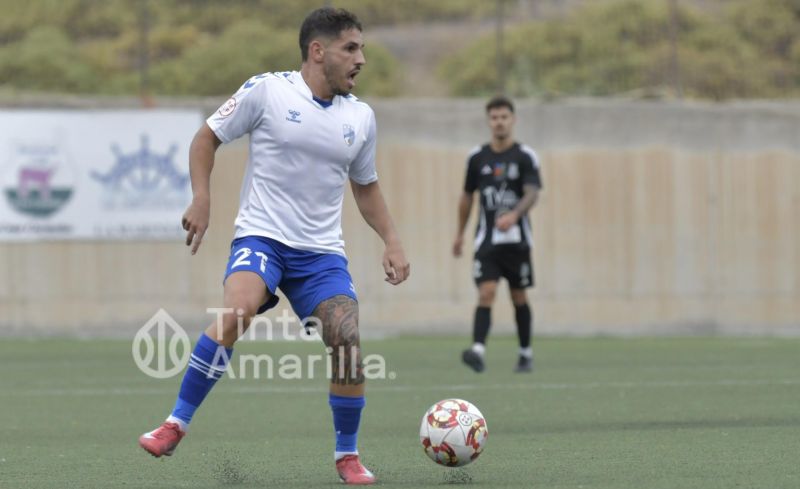 2-1: Santi Salgado anota en el 95 y da vida al Tamaraceite para la vuelta