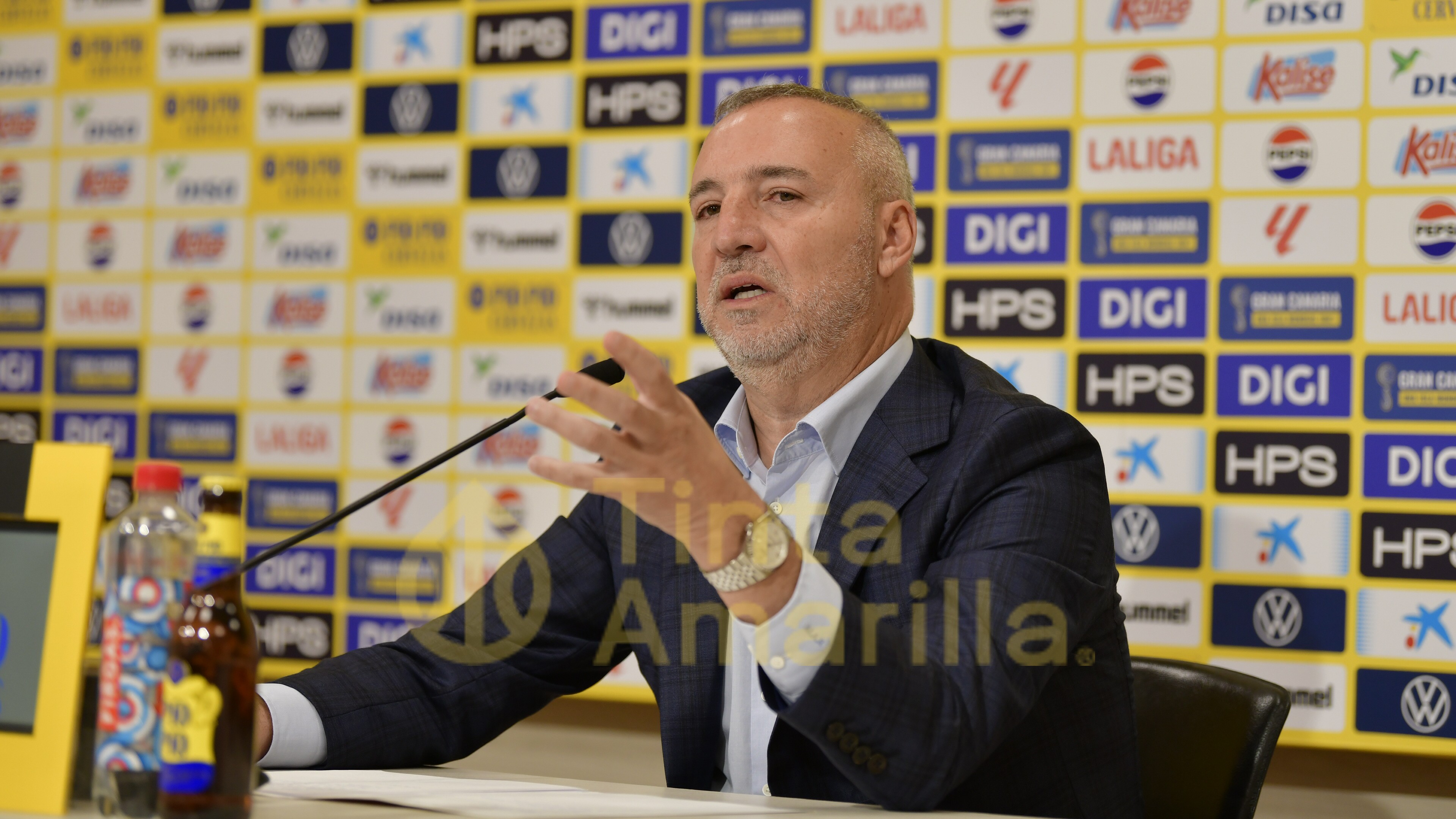 "Hemos contratado a Rubén de la Barrera porque se adapta a nuestro modelo"