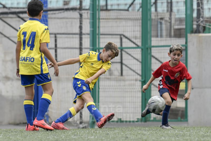 Fotos: El benjamín de la UD se pone en marcha