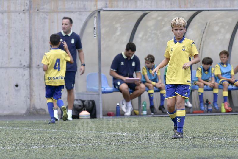 Fotos: El benjamín de la UD se pone en marcha