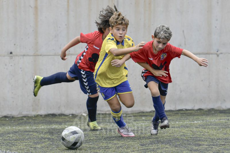 Fotos: El benjamín de la UD se pone en marcha