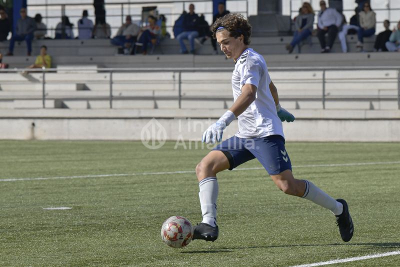 Fotos: Las Palmas Atlético y el juvenil de honor en su primer acto de 2025