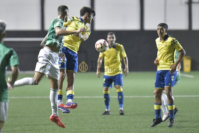 0-2: Las Palmas Atlético inicia la Liga con dos golazos y tres puntazos