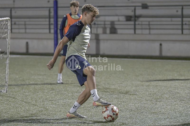 Fotos: La UD, en la recta final para su debut en la Copa juvenil