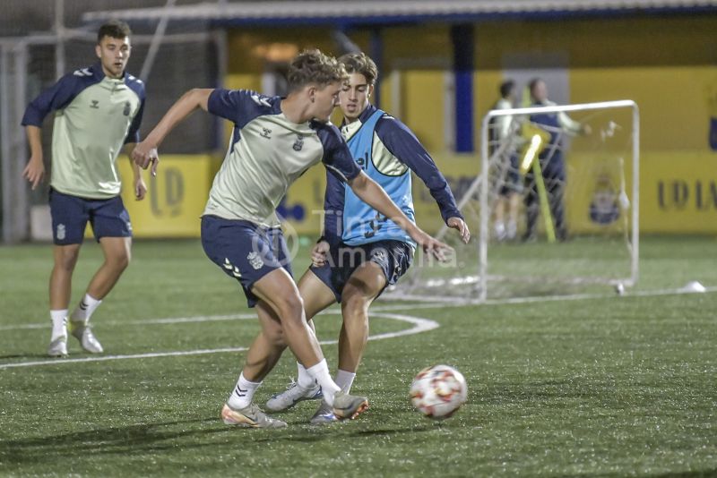 Fotos: La UD, en la recta final para su debut en la Copa juvenil