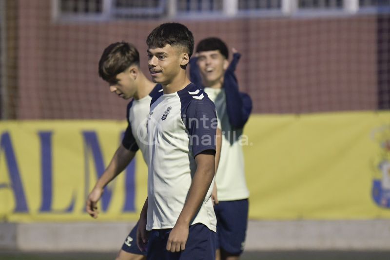 Fotos: La UD, en la recta final para su debut en la Copa juvenil