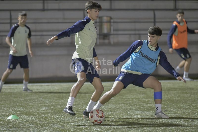 Fotos: La UD, en la recta final para su debut en la Copa juvenil