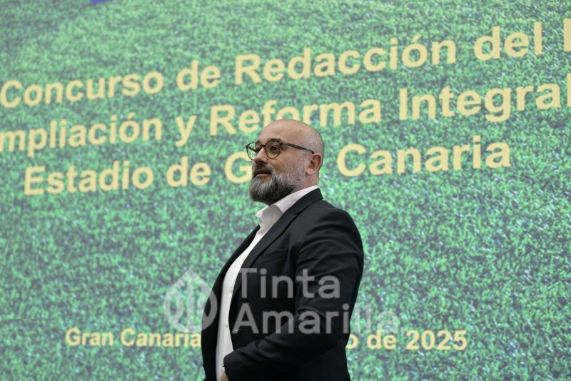 El nuevo estadio es la 'Nube' que acaricia a Gran Canaria