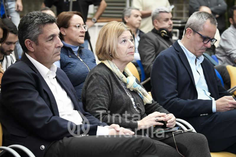 El nuevo estadio es la 'Nube' que acaricia a Gran Canaria