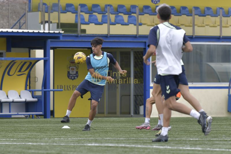 Fotos: Las Palmas C prepara la tercera etapa de su liga