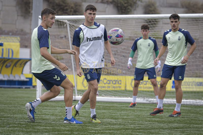 Fotos: Las Palmas C prepara la tercera etapa de su liga