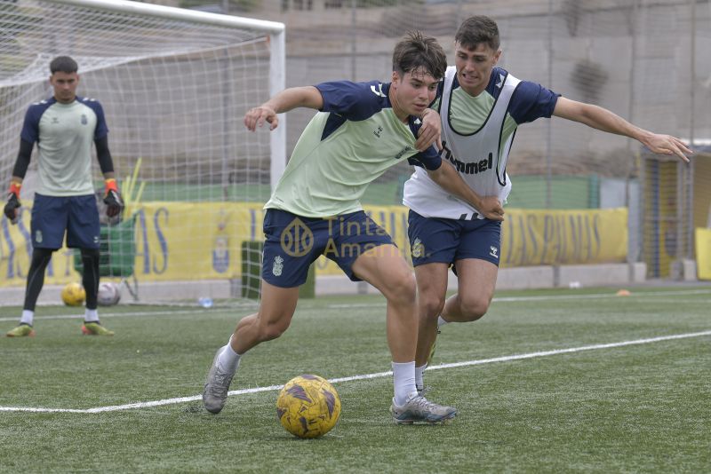 Fotos: Las Palmas C prepara la tercera etapa de su liga