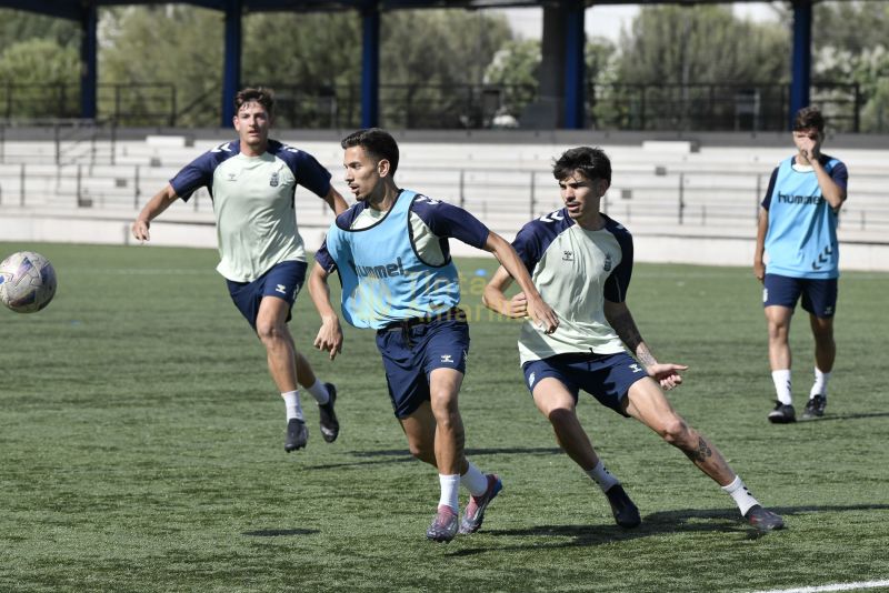 Fotos: Las Palmas C, con toga de juez de la Preferente