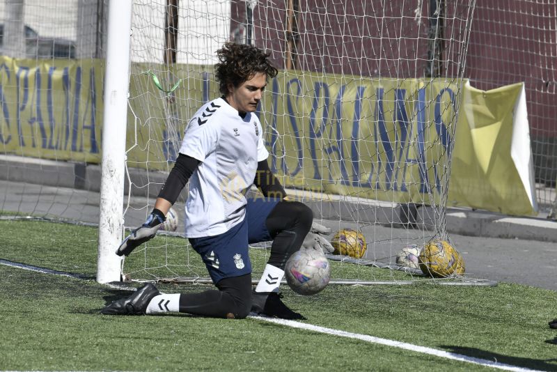 Fotos: Las Palmas C, con toga de juez de la Preferente