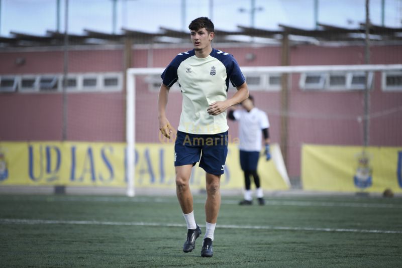 Fotos: Las Palmas C, con toga de juez de la Preferente