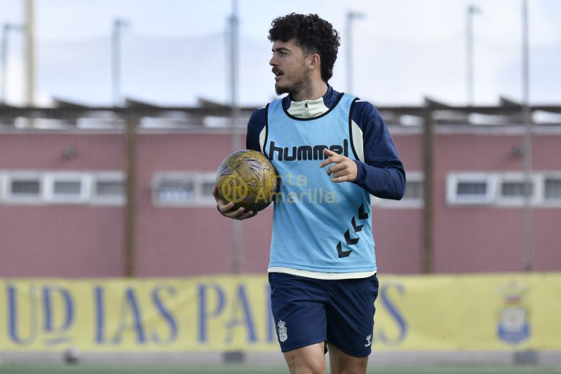 Fotos: Las Palmas C, con toga de juez de la Preferente