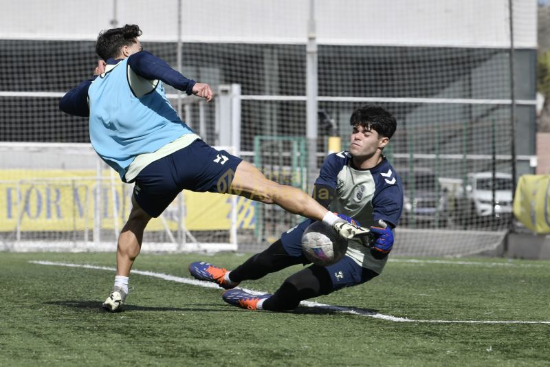 Fotos: Las Palmas C, con toga de juez de la Preferente