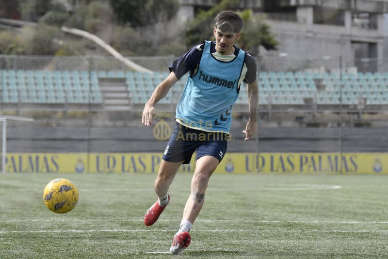Fotos: Las Palmas C cuida su visita a Los Nidillos