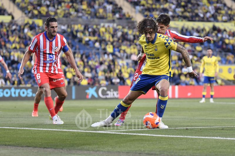 1-0: La UD tumba en el 92 al Atlético y prolonga la ilusión de la permanencia