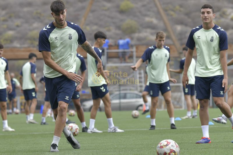 Fotos: Las Palmas Atlético, preparado para su estreno en la Liga