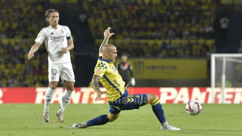 1-1: Una solidaria UD le roba el brillo a la noche de Mbappé 