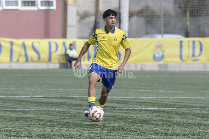 3-0: La UD vence en casa y amplía su brecha con el Tenerife