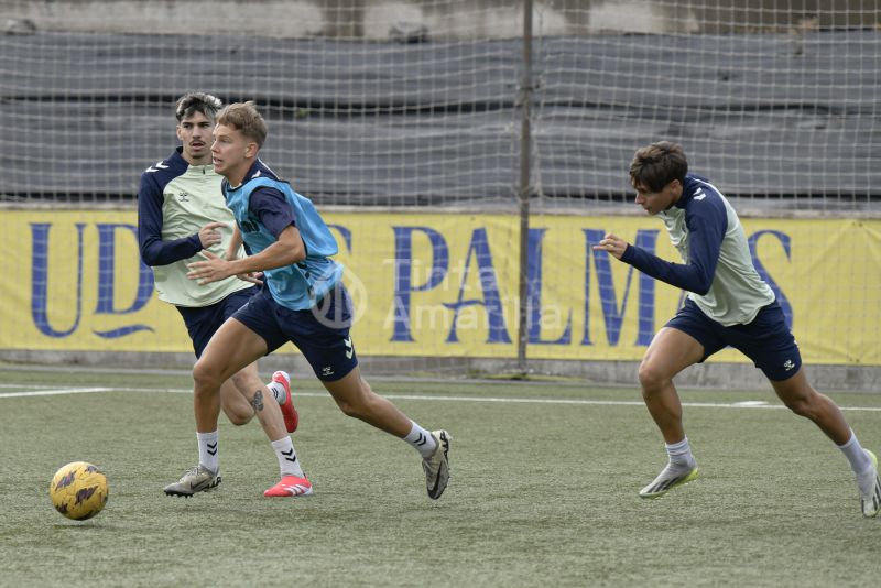 Fotos: Las Palmas C, ante su visita al Playas de Sotavento