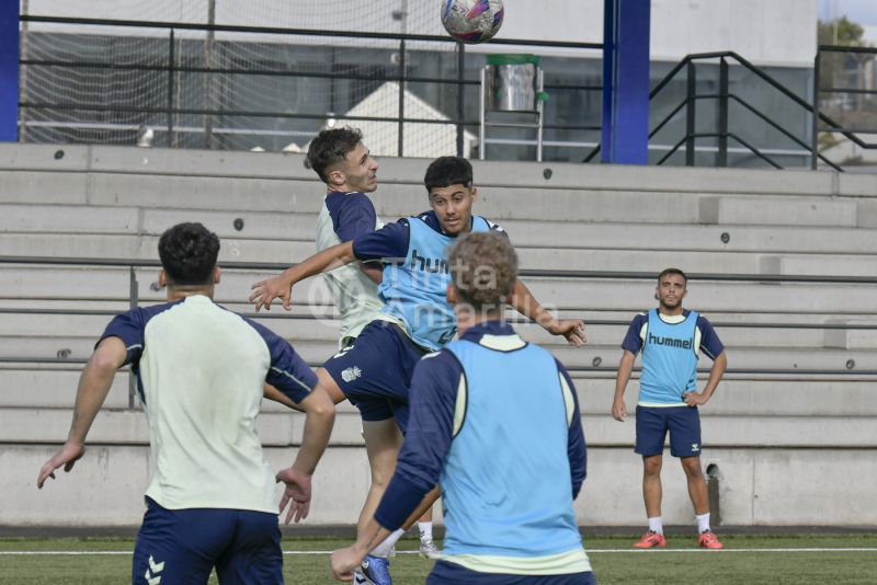 Fotos: Las Palmas C, ante su visita al Playas de Sotavento