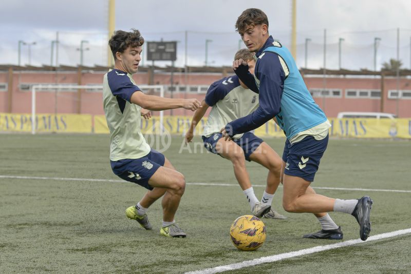 Fotos: Las Palmas C, ante su visita al Playas de Sotavento