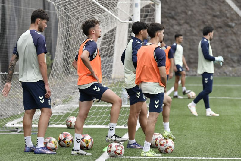 Fotos: Las Palmas Atlético, ante el sprint final de su Liga