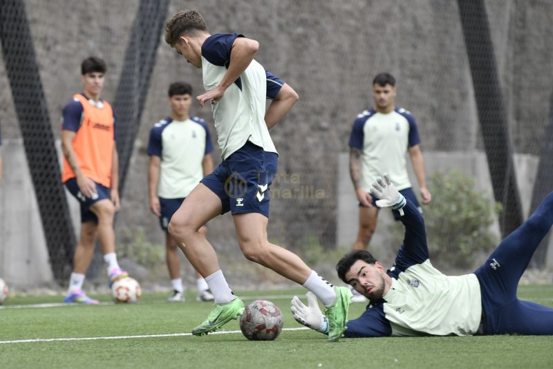 Fotos: Las Palmas Atlético, ante el sprint final de su Liga