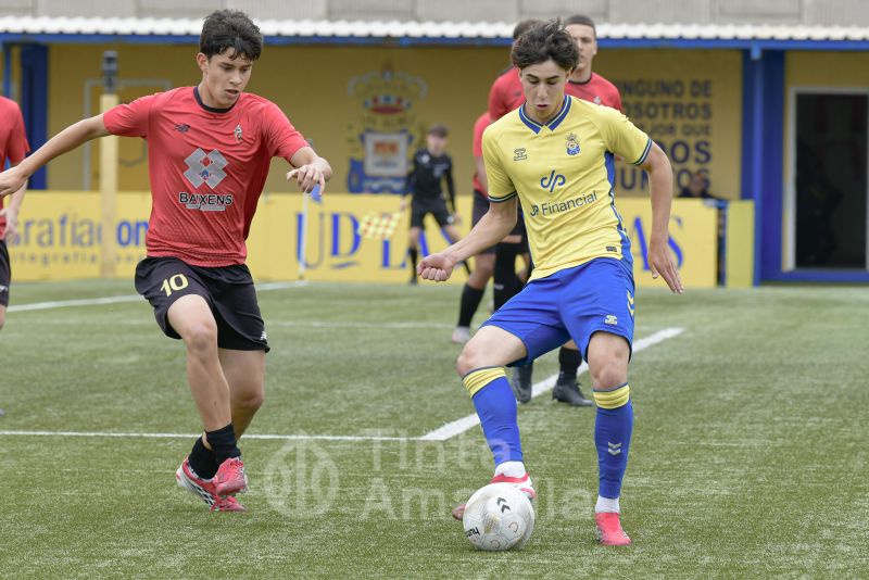 El duelo UD Las Palmas-CD Tenerife por el título regional se resuelve en la última jornada