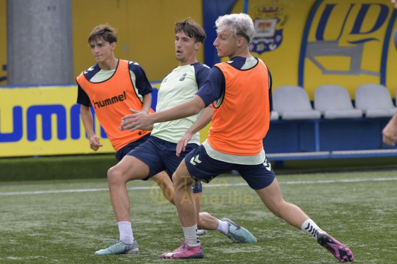  Fotos: Las Palmas C se prepara para defender el liderato en solitario