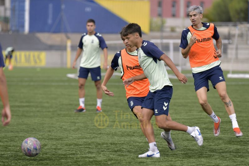  Fotos: Las Palmas C se prepara para defender el liderato en solitario