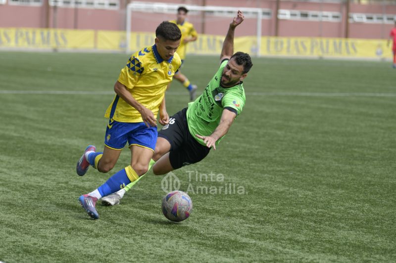 1-1: El Villaverde se le atraganta al líder Las Palmas C