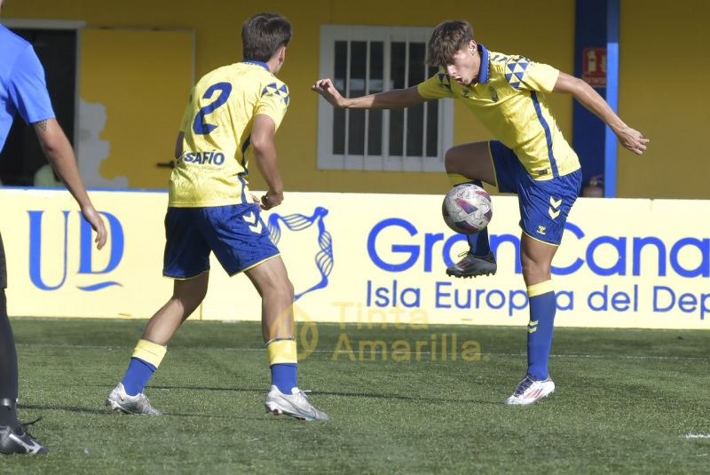 2-1: Las Palmas C asume el liderato solitario de la Preferente