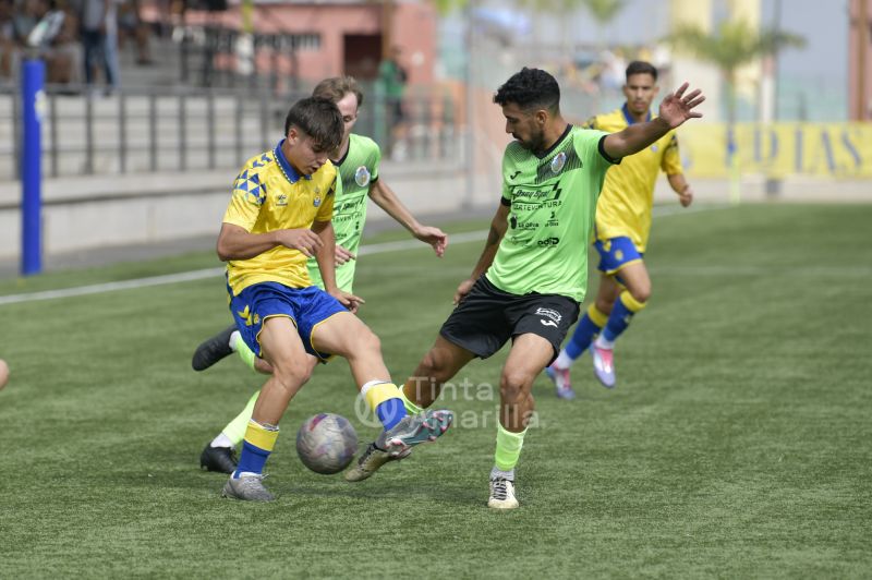 1-1: El Villaverde se le atraganta al líder Las Palmas C