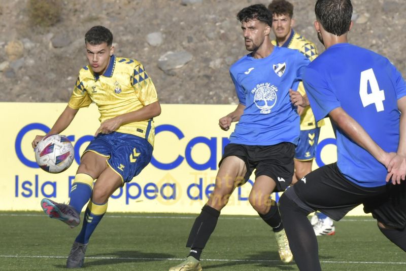 2-1: Las Palmas C asume el liderato solitario de la Preferente