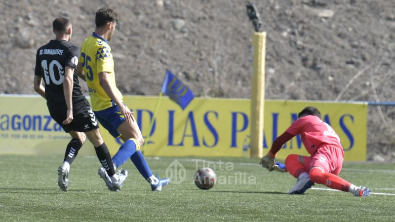 2-0: El Tamaraceite cae en las garras de Elías Romero