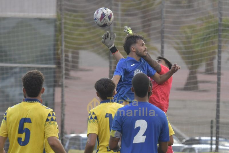 2-1: Las Palmas C asume el liderato solitario de la Preferente