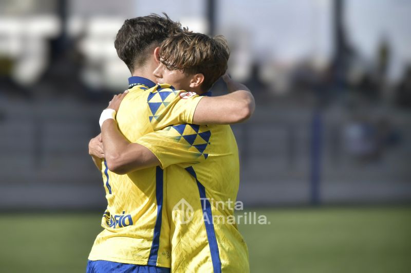 10-0: Iker León brilla en la victoria de Las Palmas con 6 goles y 1 asistencia