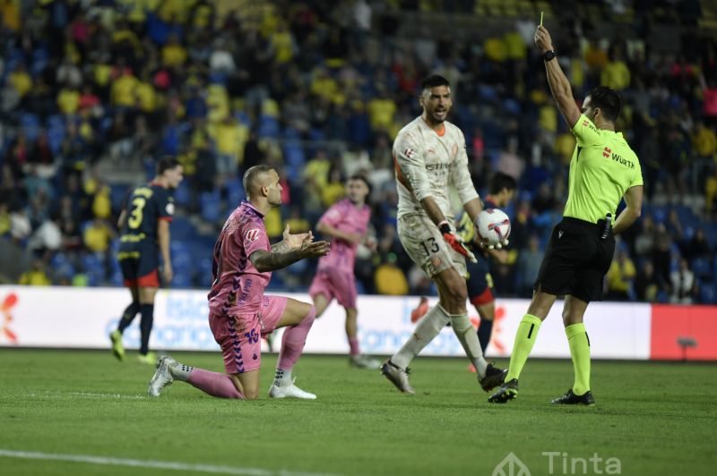 1-0: La UD mete más corazón que pincel para ganar otra batalla