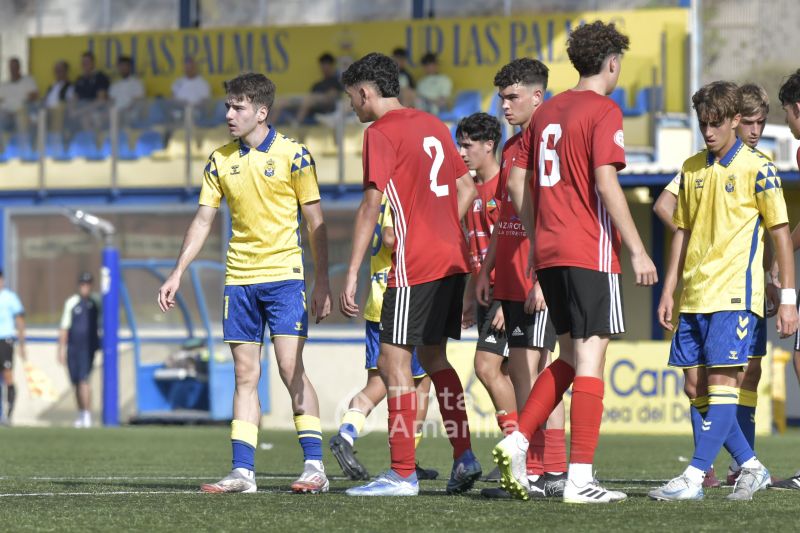 10-0: Iker León brilla en la victoria de Las Palmas con 6 goles y 1 asistencia