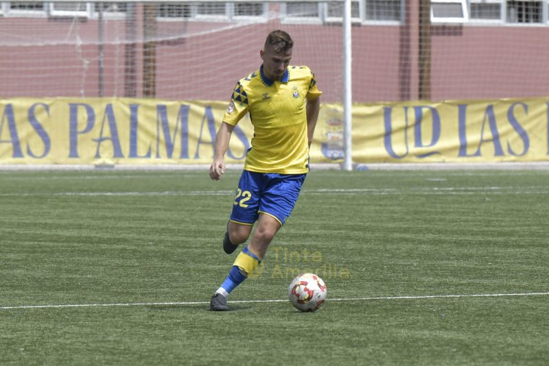 0-0: El filial frena ante un Arucas sólido y con un salvavidas